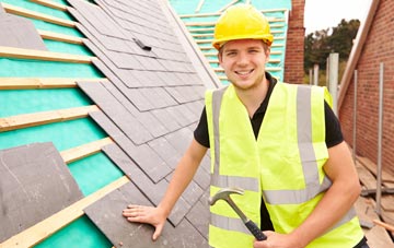 find trusted Peinachorrain roofers in Highland